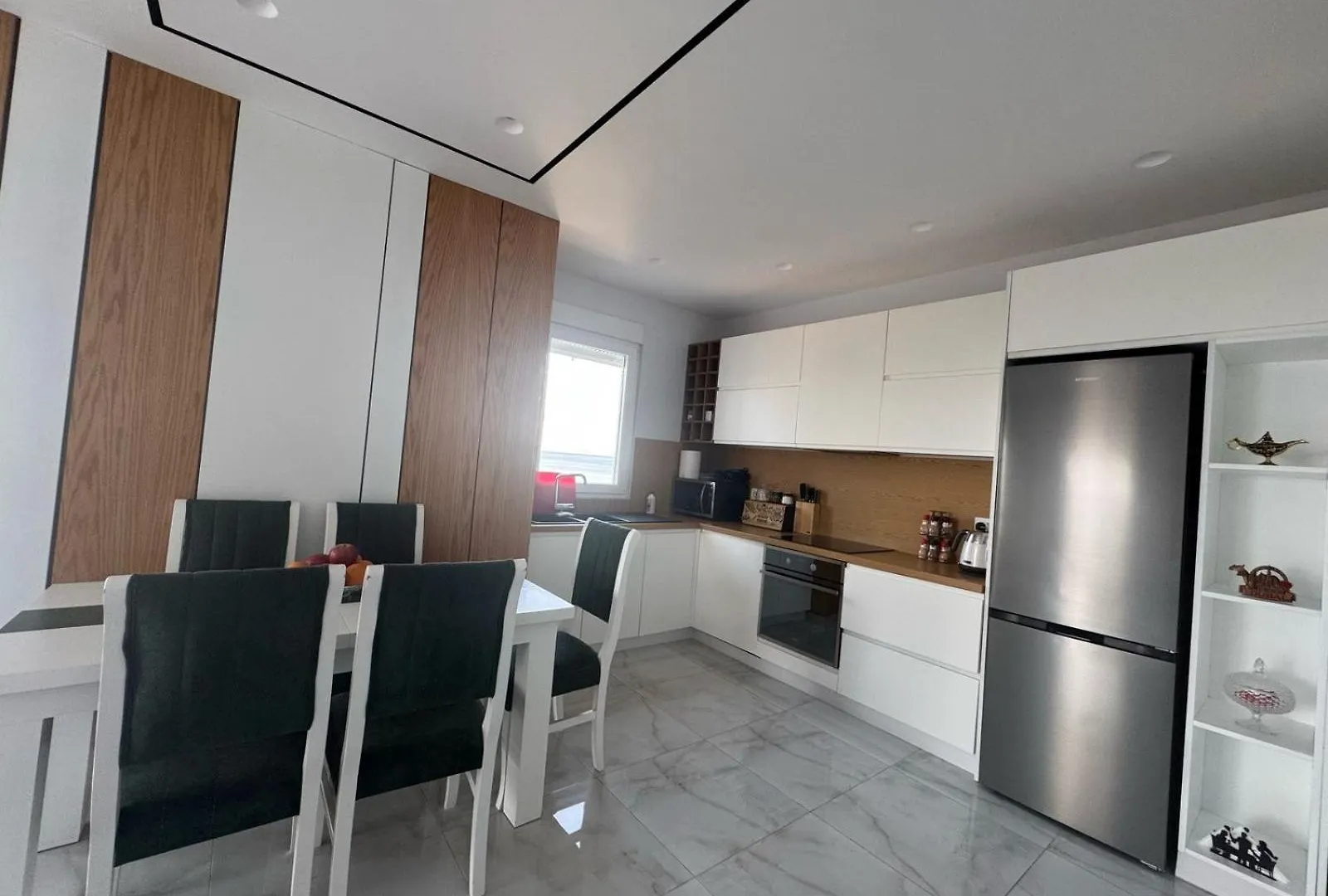 Private Luxurious Apartment Αλέσιον
